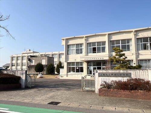 江南市立門弟山小学校まで1090m