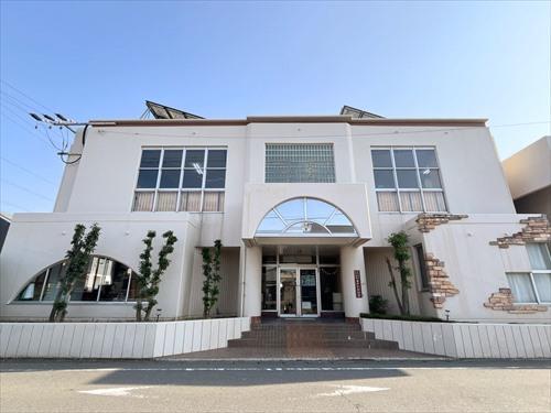 すみれ幼稚園まで730m