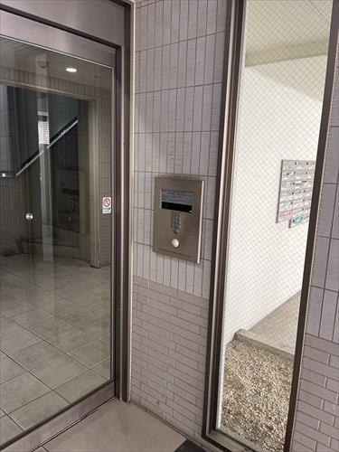 オートロック付きです