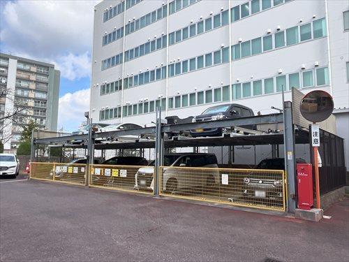 駐車場-2