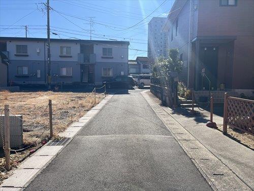 西側前面道路(2026年1月撮影)-3