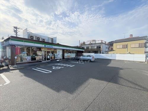 ファミリマート津島橋詰町店まで380ｍ