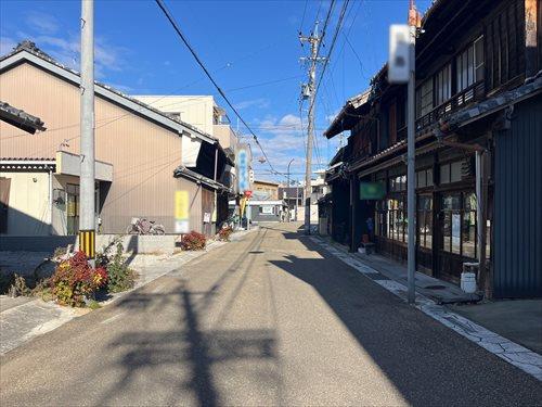 東側前面道路(2026年1月撮影)-2