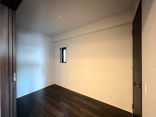 北側洋室(約4.0帖)