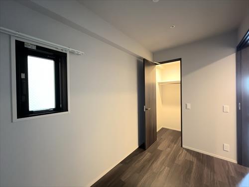 北側洋室(約4.0帖)