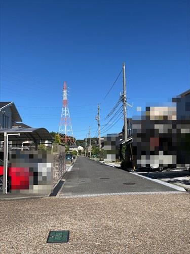 南側道路(2026年8月撮影)