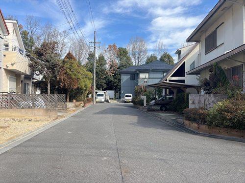 北西側前面道路(2026年1月撮影)-4