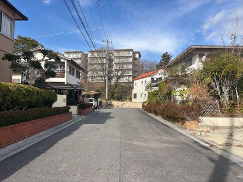 南西側前面道路(2026年1月撮影)-4