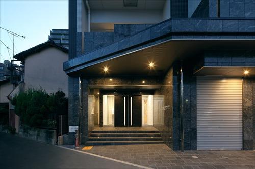 エントランス（夜景）