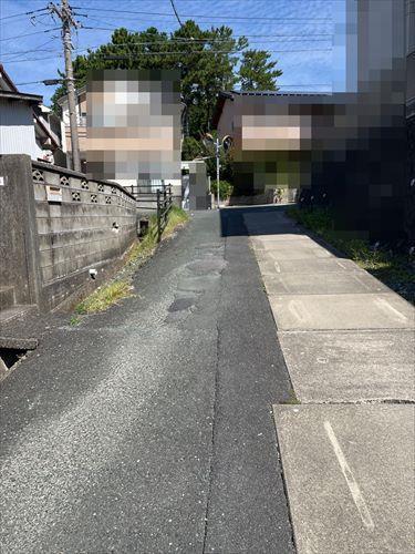 南東側前面道路(2025年11月撮影)