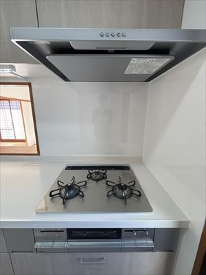 三口コンロ・換気扇