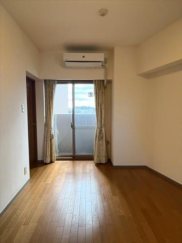 西側洋室7.3帖-2