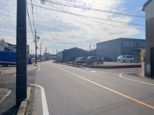 前面道路東側交差点付近-2