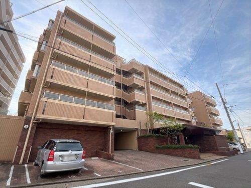 外観 (2025年12月撮影)