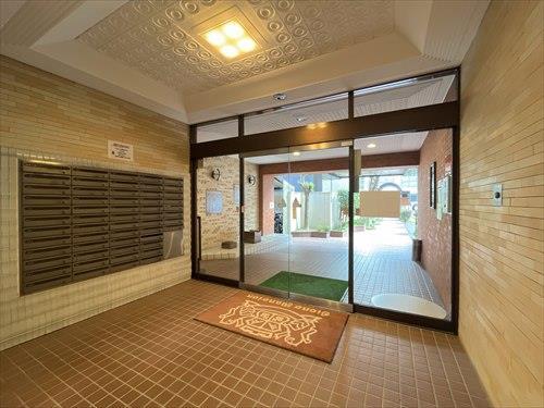 エントランス-1