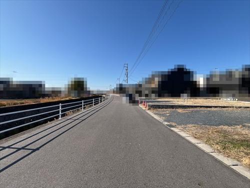 前面道路(2025年12月撮影)