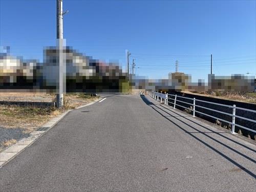 前面道路(2025年12月撮影)