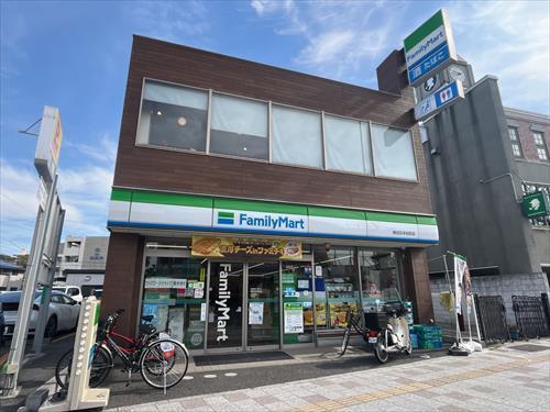 ファミリーマート熱田五本松町店210ｍ