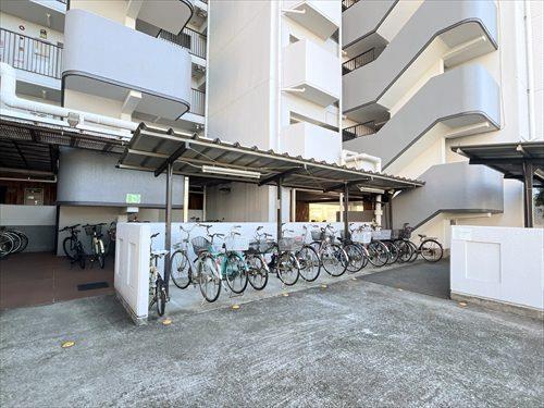 駐輪場-2