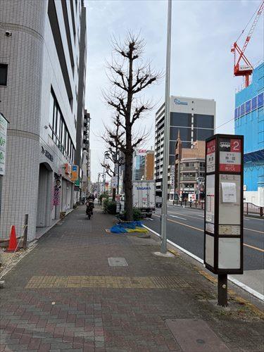 北側前面道路　西側方向