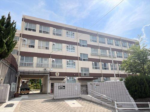 名古屋市立星ケ丘小学校まで100m