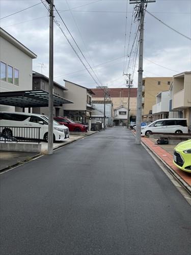 北側前面道路