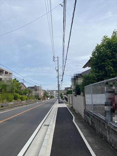北東側前面道路(2026年4月撮影)