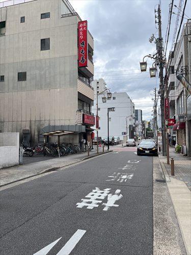 北東側前面道路　西方向