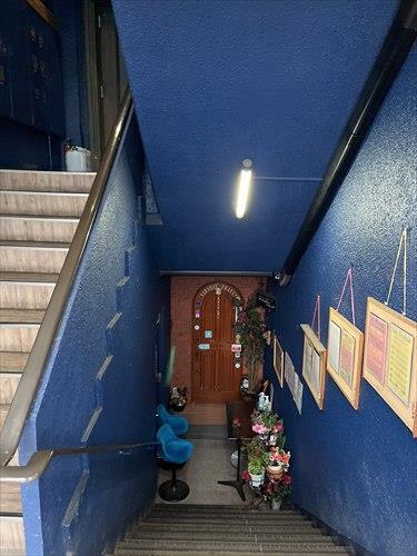 地下店舗への階段部分