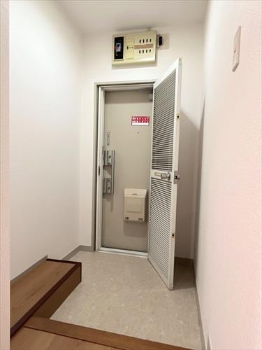 玄関(内)