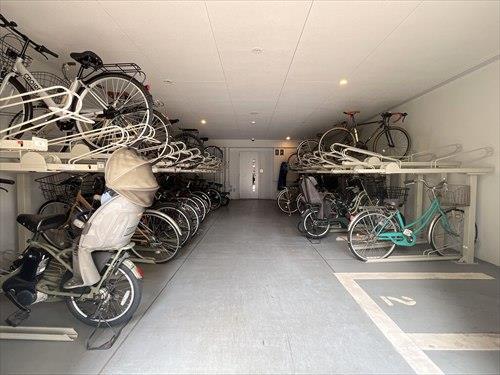 駐輪場 駐輪場