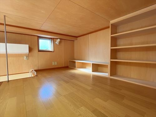 3F 南西側洋室ロフト