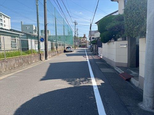 前面道路２（2026年8月撮影）