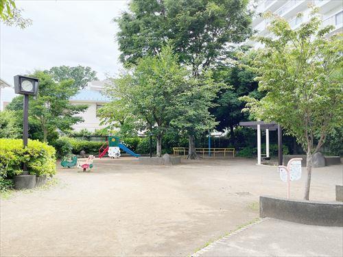 西荻わかば公園(500m)
