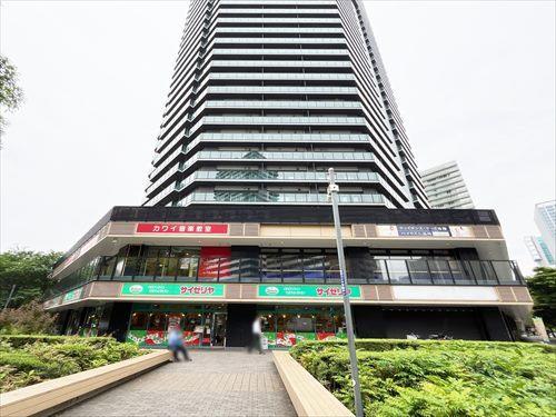 サイゼリヤ港南中学校前店(740m)