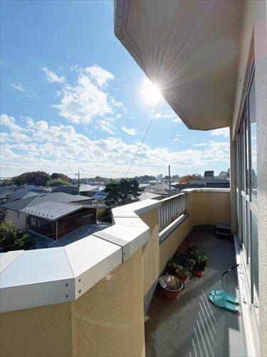 東側バルコニー