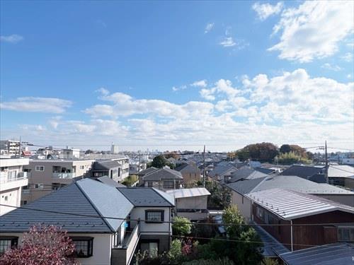 東側バルコニーからの眺望