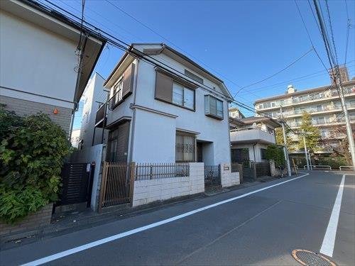 前面道路含む現地（2025年11月撮影）