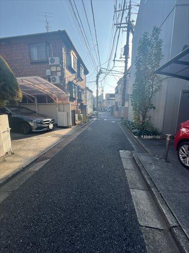 前面道路（2025年12月撮影）