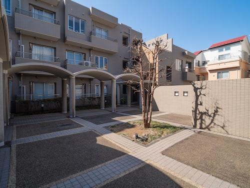 マンション中庭