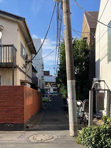 前面道路（東側）