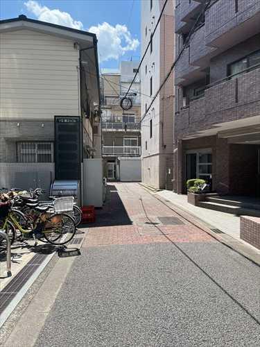 前面道路（北側）