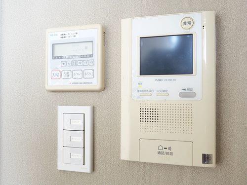 モニター付きインターホン・床暖房