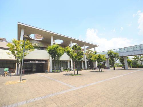 大阪市立住吉図書館 540m
