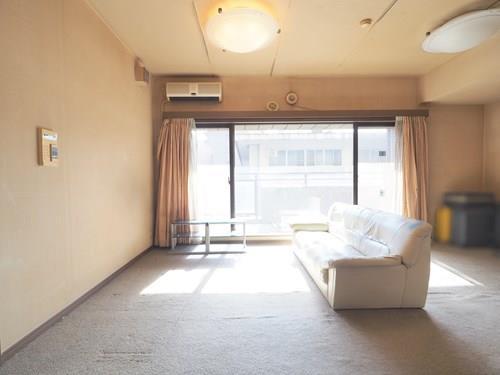 リビングダイニング