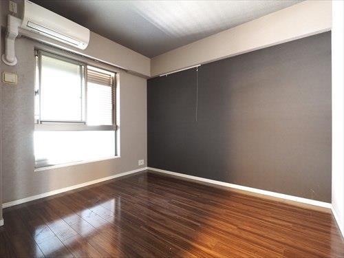 洋室（約6.1帖）