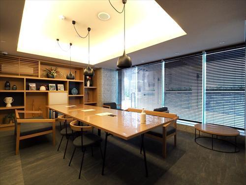 ロビーラウンジ