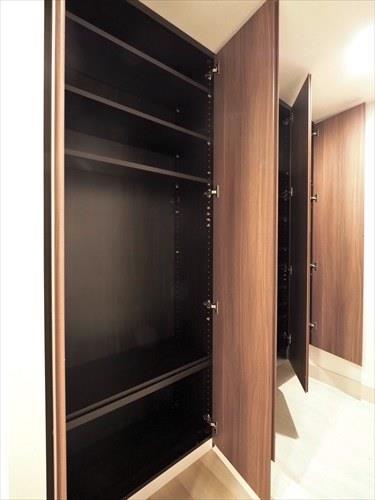 シューズボックス