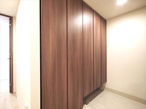 シューズボックス