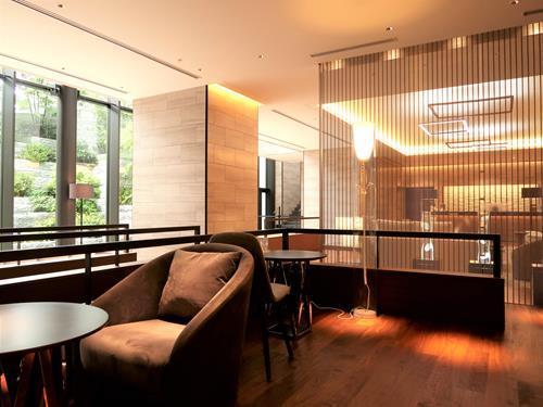 【共用部】B1階_ライブラリーラウンジ